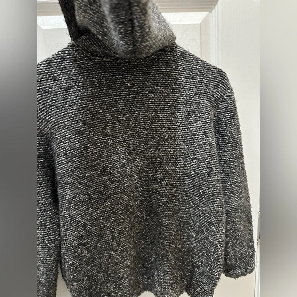Zara Knitwear full-zip gray hooded jacket kids size 8/9